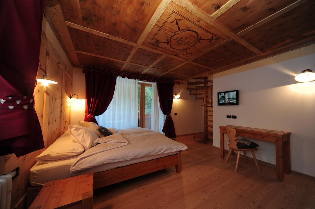 Chalet Alpenrose Bio Wellness Naturhotel Cogolo Dış mekan fotoğraf