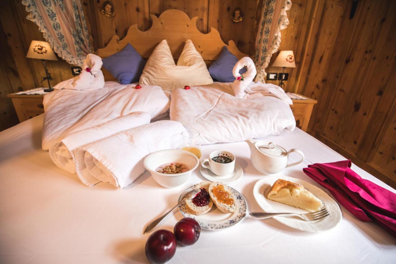 Chalet Alpenrose Bio Wellness Naturhotel Cogolo Dış mekan fotoğraf